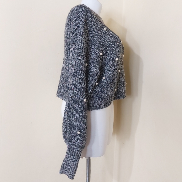 Shop17 Heathered Grey Oversized Chunky Beaded Cropped Thick Knit Sweater - Picture 5 of 13